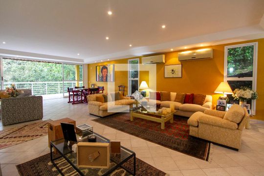 Sala de casa de condomínio à venda com 4 quartos, 700m² em Itanhangá, Rio de Janeiro