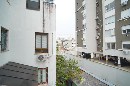 Sala - Vista de apartamento à venda com 2 quartos, 108m² em São João, Porto Alegre