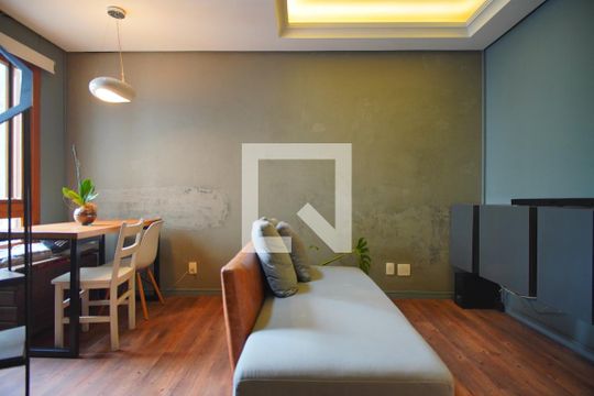 Sala de apartamento à venda com 2 quartos, 108m² em São João, Porto Alegre