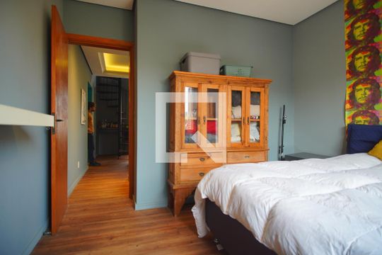 Quarto de apartamento à venda com 2 quartos, 108m² em São João, Porto Alegre