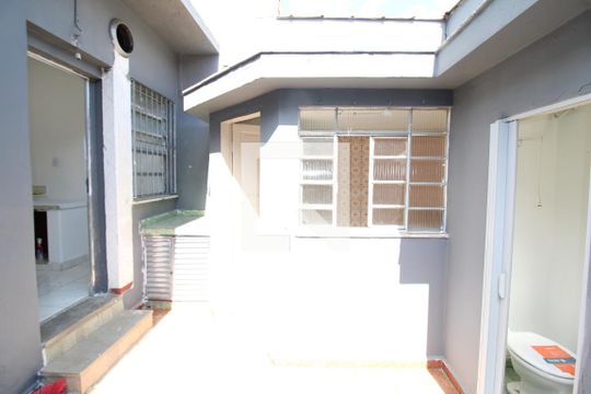 Quintal de casa para alugar com 3 quartos, 110m² em Vila Dom Pedro Ii, São Paulo