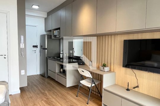 Studio de kitnet/studio para alugar com 0 quarto, 27m² em Mirandópolis, São Paulo
