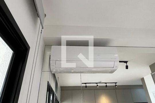 Studio de kitnet/studio para alugar com 0 quarto, 27m² em Mirandópolis, São Paulo