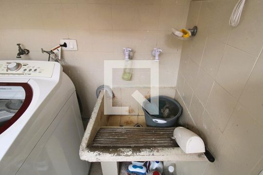 Área de Serviço de casa à venda com 3 quartos, 200m² em Vila Pedra Branca, São Paulo