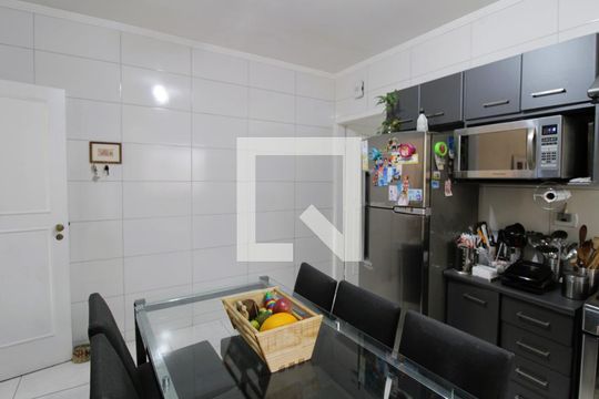 Cozinha de casa à venda com 3 quartos, 200m² em Vila Pedra Branca, São Paulo