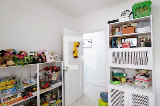 Quarto 2 de casa à venda com 3 quartos, 200m² em Vila Pedra Branca, São Paulo
