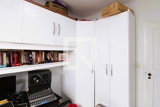 Quarto 1 de casa à venda com 3 quartos, 200m² em Vila Pedra Branca, São Paulo