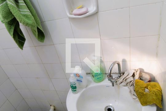 Banheiro da garagem de casa à venda com 3 quartos, 200m² em Vila Pedra Branca, São Paulo