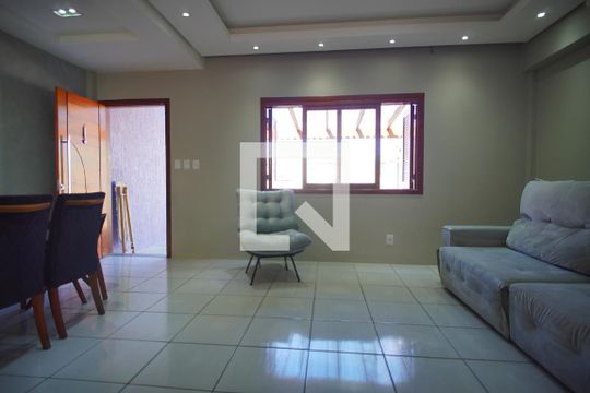 Sala de casa à venda com 3 quartos, 218m² em Sarandi, Porto Alegre