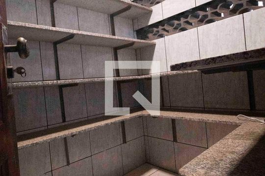 Despensa de casa para alugar com 3 quartos, 200m² em Jardim Novo Mundo, Goiânia