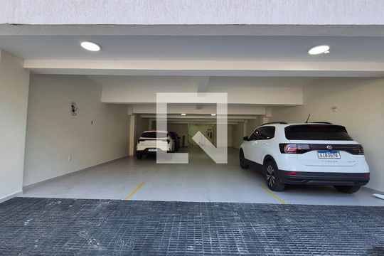 Garagem de apartamento à venda com 2 quartos, 67m² em Vila Humaitá, Santo André