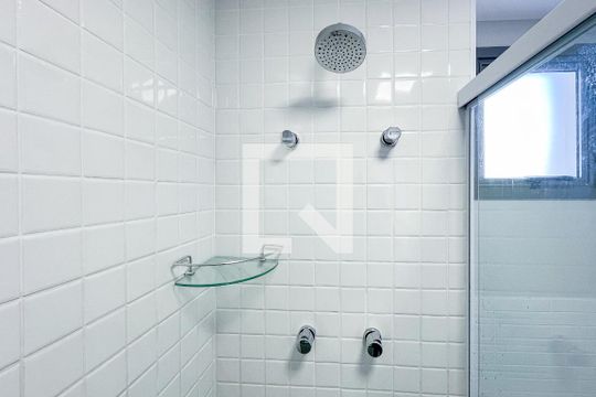 Banheiro de kitnet/studio à venda com 1 quarto, 31m² em Jardim Paulista, São Paulo