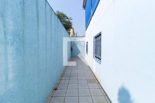 Corredor Externo de casa à venda com 3 quartos, 400m² em Penha de França, São Paulo