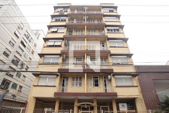 Fachada de apartamento para alugar com 2 quartos, 62m² em Azenha, Porto Alegre