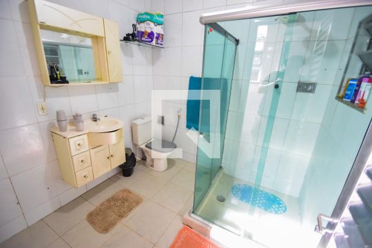 Banheiro Social de casa para alugar com 3 quartos, 550m² em Quintino Bocaiúva, Rio de Janeiro