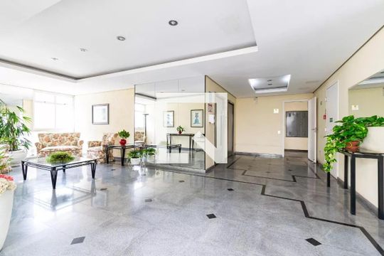 Hall de entrada de apartamento à venda com 2 quartos, 45m² em Vila Guarani (z Sul), São Paulo
