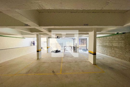 Garagem de apartamento à venda com 3 quartos, 140m² em Jardim Industrial, Contagem
