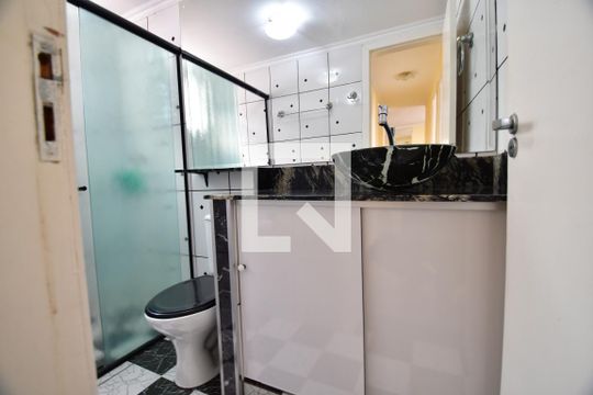Banheiro de apartamento à venda com 3 quartos, 120m² em Vila Joao Jorge, Campinas