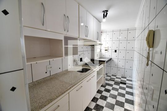 Cozinha de apartamento à venda com 3 quartos, 120m² em Vila Joao Jorge, Campinas