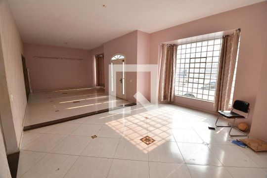 Casa para alugar com 6 quartos, 500m² em Centro, Campinas