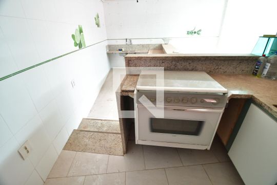 Edícula - Cozinha de casa para alugar com 6 quartos, 500m² em Centro, Campinas