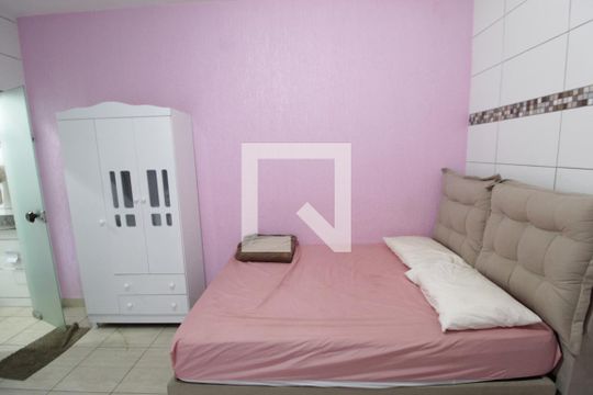 Quarto de kitnet/studio para alugar com 1 quarto, 22m² em Bom Jesus, Uberlândia