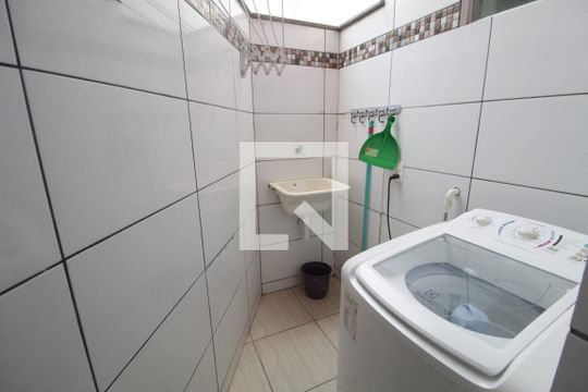 Área de Serviço de kitnet/studio para alugar com 1 quarto, 22m² em Bom Jesus, Uberlândia