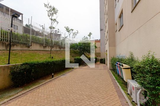 Área comum de apartamento para alugar com 2 quartos, 39m² em Vila Zat, São Paulo