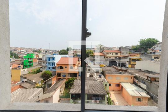 Quarto 1 de apartamento para alugar com 2 quartos, 39m² em Vila Zat, São Paulo