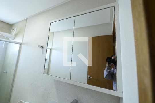 Banheiro de casa de condomínio para alugar com 3 quartos, 200m² em Jardim Novo Mundo, Goiânia