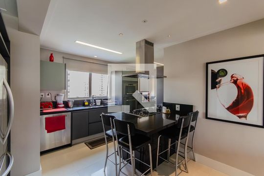 Cozinha de apartamento à venda com 3 quartos, 183m² em Jardim Vila Mariana, São Paulo