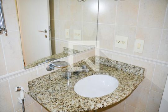 Banheiro de kitnet/studio à venda com 1 quarto, 18m² em Barcelona, São Caetano do Sul