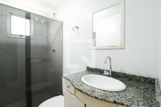 Banheiro de apartamento para alugar com 2 quartos, 64m² em Jardim das Laranjeiras, São Paulo