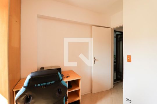 Quarto 1 de apartamento para alugar com 2 quartos, 64m² em Jardim das Laranjeiras, São Paulo