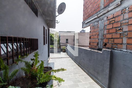Quintal de casa à venda com 4 quartos, 325m² em Vila São João, Barueri