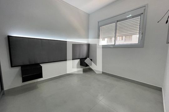 Quarto 1 de apartamento à venda com 2 quartos, 40m² em Vila Sônia, São Paulo