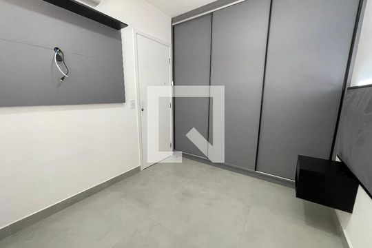 Quarto 1 de apartamento à venda com 2 quartos, 40m² em Vila Sônia, São Paulo