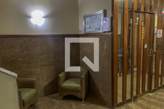 Hall de entrada de apartamento para alugar com 2 quartos, 64m² em Botafogo, Rio de Janeiro
