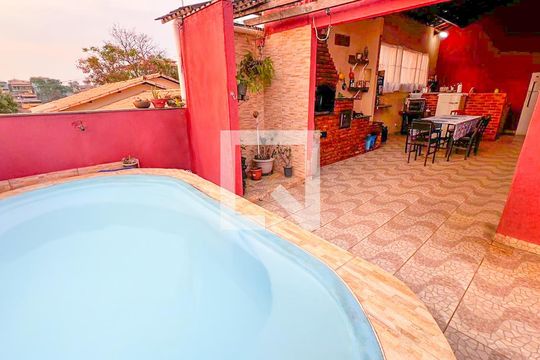 Área Externa de casa à venda com 5 quartos, 400m² em Canaa, Belo Horizonte