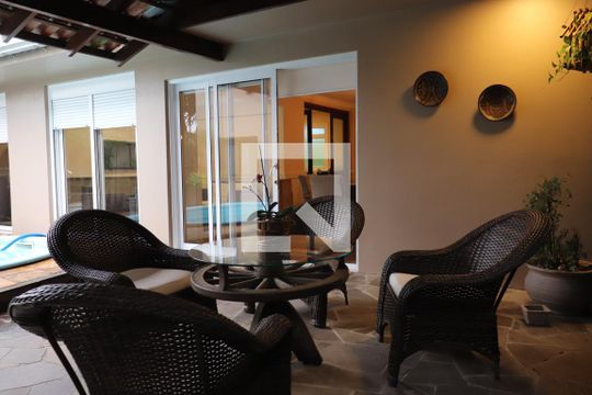 Garagem de casa à venda com 4 quartos, 321m² em Scharlau, São Leopoldo