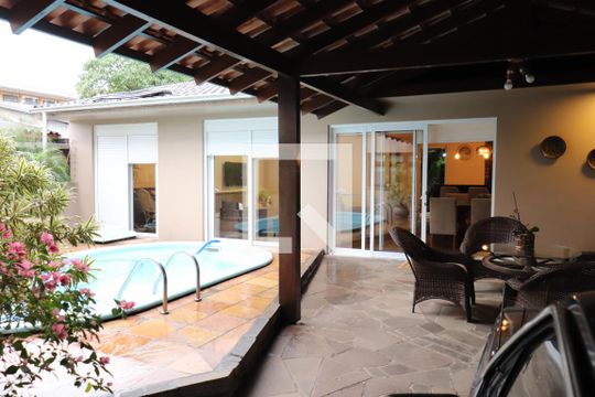 Garagem de casa à venda com 4 quartos, 321m² em Scharlau, São Leopoldo