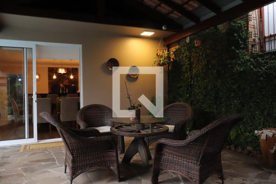Área comum de casa à venda com 4 quartos, 321m² em Scharlau, São Leopoldo