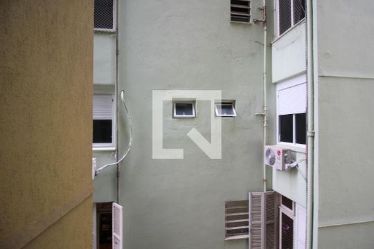 Vista do Quarto 1 de apartamento para alugar com 1 quarto, 40m² em Centro Histórico, Porto Alegre
