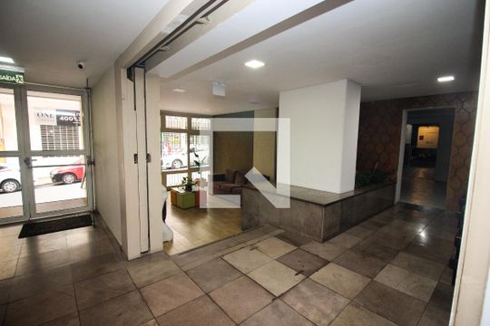 Hall de entrada de apartamento para alugar com 1 quarto, 40m² em Centro Histórico, Porto Alegre
