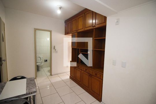 Sala de apartamento para alugar com 1 quarto, 30m² em Centro Histórico, Porto Alegre