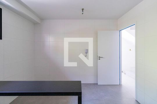 Cozinha de casa à venda com 4 quartos, 350m² em Jardim Panorama, São Paulo