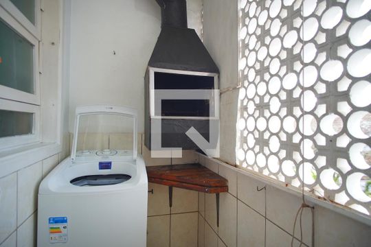 Churrasqueira de apartamento à venda com 3 quartos, 87m² em Navegantes, Porto Alegre