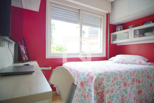Quarto 1 de apartamento à venda com 3 quartos, 87m² em Navegantes, Porto Alegre