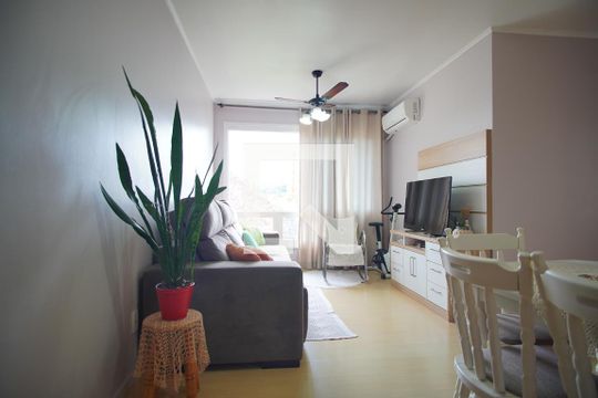 Apartamento à venda com 3 quartos, 87m² em Navegantes, Porto Alegre
