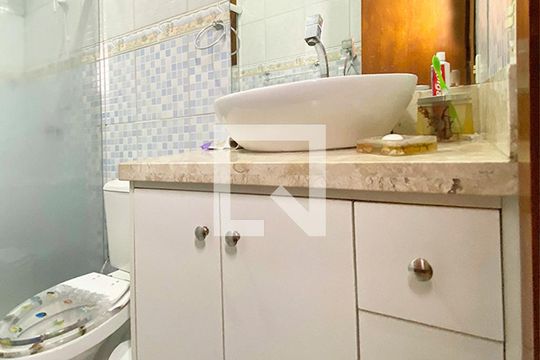 Banheiro de casa para alugar com 2 quartos, 87m² em Feitoria, São Leopoldo